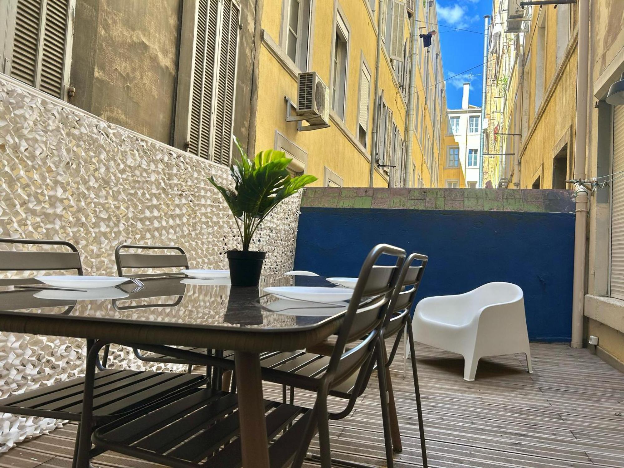 Chez Marie Et Romain- Appartement De Charme Au Coeur De La Joliette Proche Panier Centre Ville 마르세유 외부 사진
